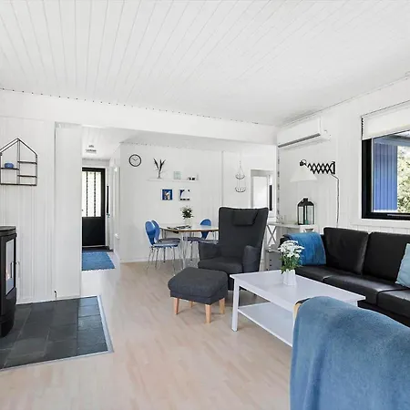 1590-aakirkeby-poserekrogen-31 * Vester Somarken